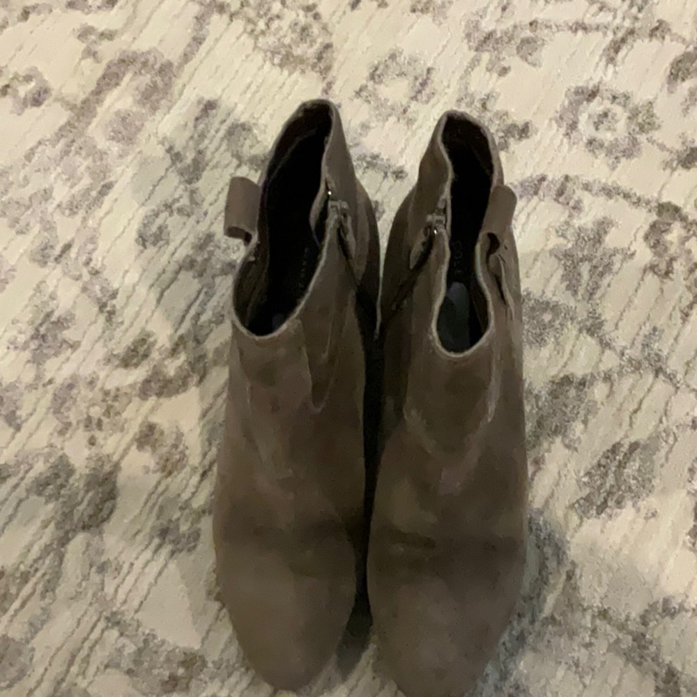 Cole Haan booties taupe Sz 8 1/2